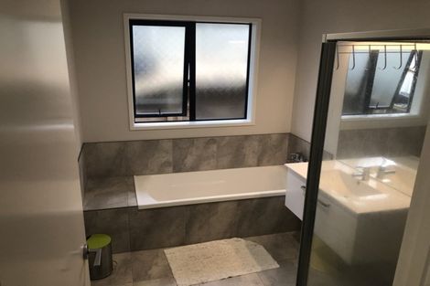 Photo of property in 4 Rengarenga Close, Baverstock, Hamilton, 3200