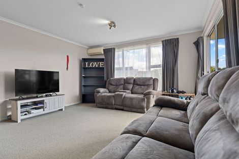 Photo of property in 18 Utuhina Road, Springfield, Rotorua, 3015