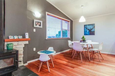 Photo of property in 1/22 Waimumu Road, Massey, Auckland, 0614