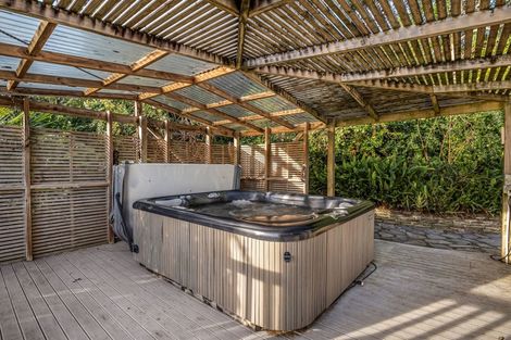 Photo of property in 35 Adams Road, Thornton Bay, Thames, 3575