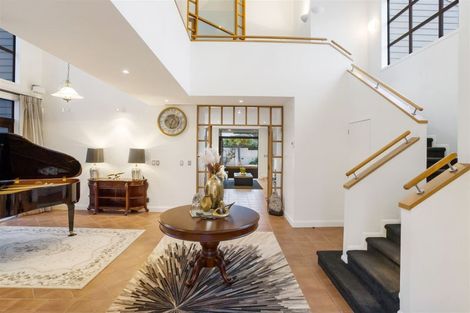 Photo of property in 235 Bleakhouse Road, Mellons Bay, Auckland, 2014