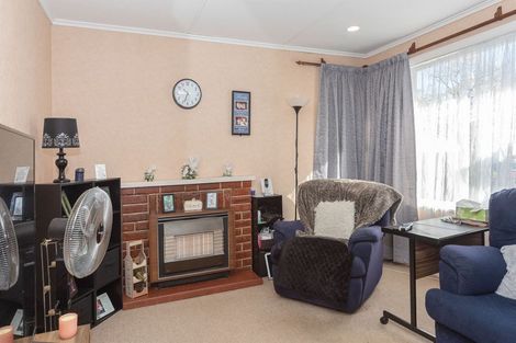 Photo of property in 41 Queen Street, Feilding, 4702