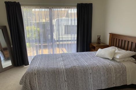 Photo of property in 12 Crampton Court, Orewa, 0931