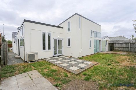 Photo of property in 12 Suva Street, Upper Riccarton, Christchurch, 8041