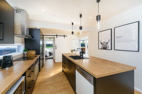 Photo of property in 12 Birmingham Street, Takaro, Palmerston North, 4412