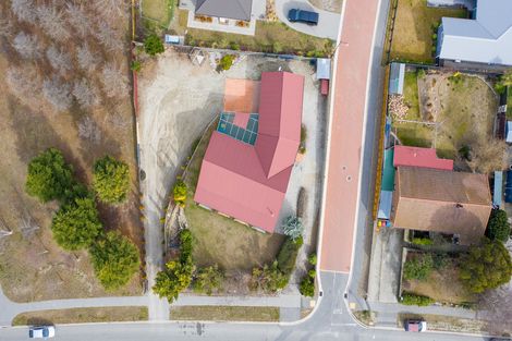 Photo of property in 2 Waenga Drive, Cromwell, 9310