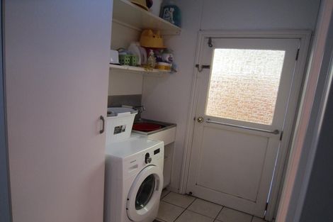 Photo of property in 120a Mount Smart Road, Onehunga, Auckland, 1061