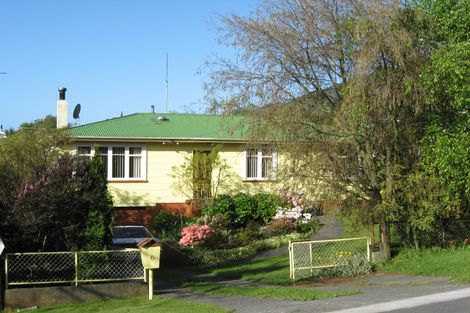 Photo of property in 6 Lincoln Street, Picton, 7220