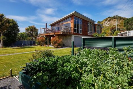 Photo of property in 35 Avoca Street, Kaikoura, 7300