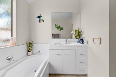 Photo of property in 394 Peachgrove Road, Fairfield, Hamilton, 3214