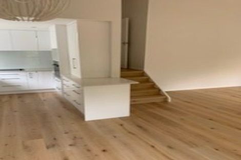 Photo of property in 1/10 Newstead Avenue, Browns Bay, Auckland, 0632