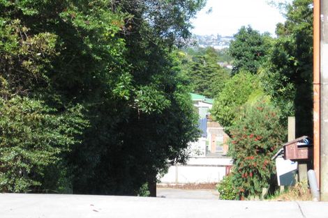 Photo of property in 2/103 Hepburn Road, Glendene, Auckland, 0602