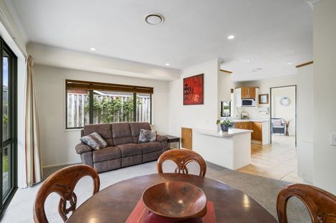 Photo of property in 24 Harvey Street, Waipahihi, Taupo, 3330