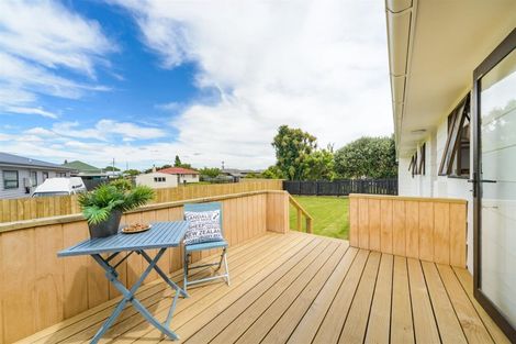 Photo of property in 5 Meads Place, Bulls, 4818