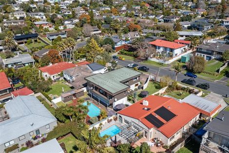 Photo of property in 37 Amante Crescent, Mairangi Bay, Auckland, 0630