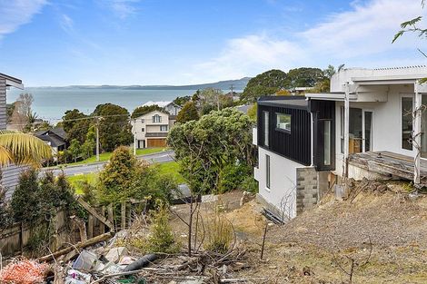 Photo of property in 52 Beach Road, Castor Bay, Auckland, 0620