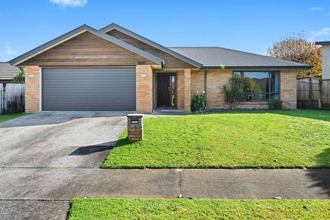 Photo of property in 4 Azure Place, Huntington, Hamilton, 3210