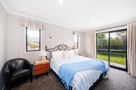 Photo of property in 18 Oak Crescent, Ashhurst, 4810