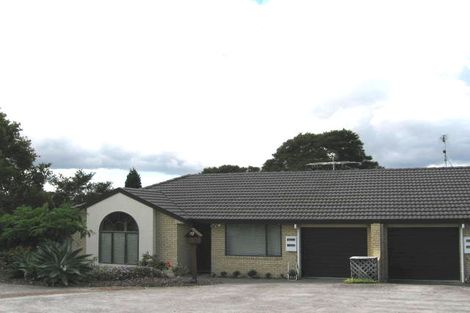 Photo of property in 14 Copplestone Place, New Lynn, Auckland, 0600