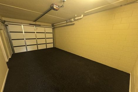 Photo of property in Pirie Street Townhouses, 20/35 Pirie Street, Mount Victoria, Wellington, 6011