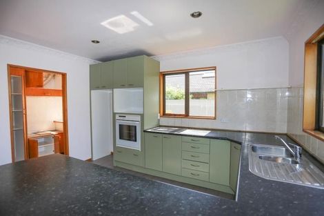 Photo of property in 8a Craven Street, Sockburn, Christchurch, 8042