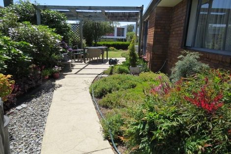 Photo of property in 2 Crescent Street, Richmond, 7020