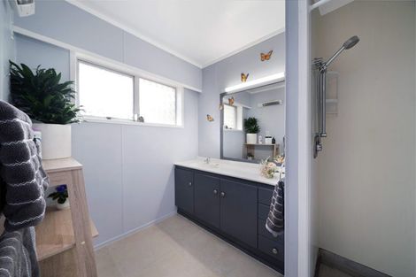 Photo of property in 1/33 Matuhi Rise, Henderson, Auckland, 0612