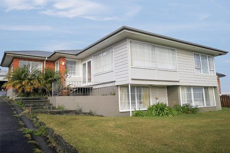 Photo of property in 6 Newington Road, Henderson, Auckland, 0612