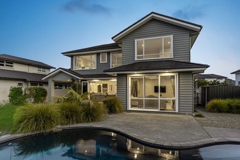 Photo of property in 13 Milano Boulevard, Karaka, Papakura, 2113