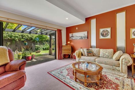 Photo of property in 44 Easton Way, Levin, 5510