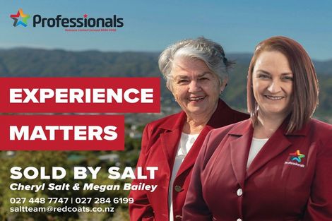 Photo of property in 8 Poto Road, Normandale, Lower Hutt, 5010