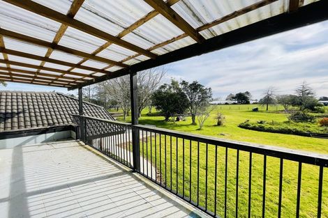 Photo of property in 11 Bream Revel Way, Karaka, Papakura, 2580