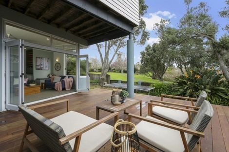 Photo of property in 6 Catania Place, Conifer Grove, Takanini, 2112