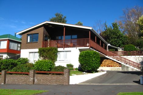 Photo of property in 73 Glenross Street, Glenross, Dunedin, 9011