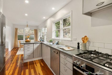Photo of property in 17 Beach Street, Island Bay, Wellington, 6023