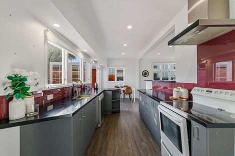 Photo of property in 33 Oakland Street, Andersons Bay, Dunedin, 9013