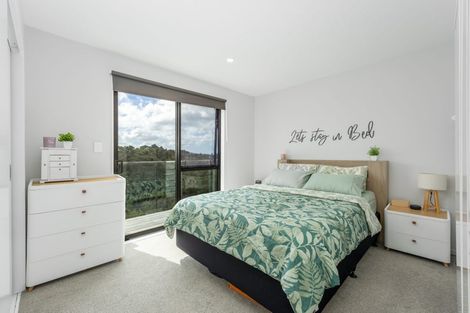Photo of property in 11a Rockpool Road, Orewa, 0931