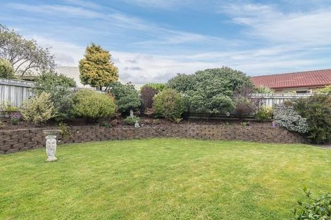 Photo of property in 15 Millennium Hill, Paraparaumu, 5032