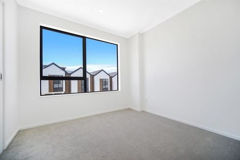 Photo of property in 52 Waipuhinui Way, Wiri, Auckland, 2104