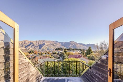 Photo of property in 21 Mount Iron Drive, Wanaka, 9305
