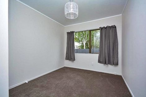 Photo of property in 2/26 Estuary Road, Weymouth, Auckland, 2103