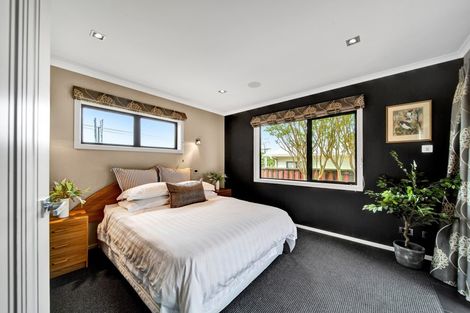 Photo of property in 905 Devon Road, Bell Block, New Plymouth, 4312