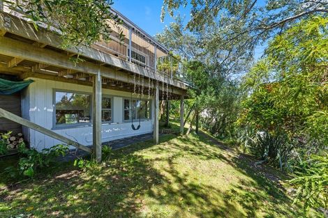 Photo of property in 48 Tiromoana Road, Raumati South, Paraparaumu, 5032