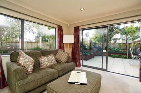 Photo of property in 11 Girvan Terrace, Wattle Downs, Auckland, 2103