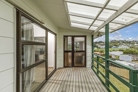 Photo of property in 233 Vipond Road, Stanmore Bay, Whangaparaoa, 0932