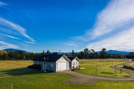 Photo of property in 627 Carrs Road, Loburn, Rangiora, 7472