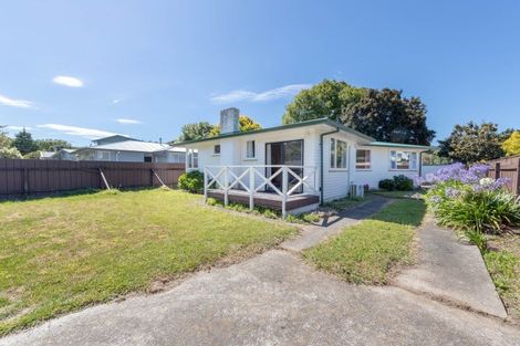 Photo of property in 4 California Drive, Totara Park, Upper Hutt, 5018