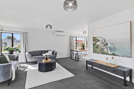 Photo of property in 43 Balmerino Crescent, Pukete, Hamilton, 3200