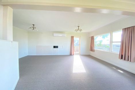 Photo of property in 97 Clovelly Road, Bucklands Beach, Auckland, 2012