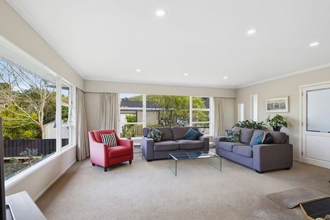 Photo of property in 108 Oriel Avenue, Tawa, Wellington, 5028